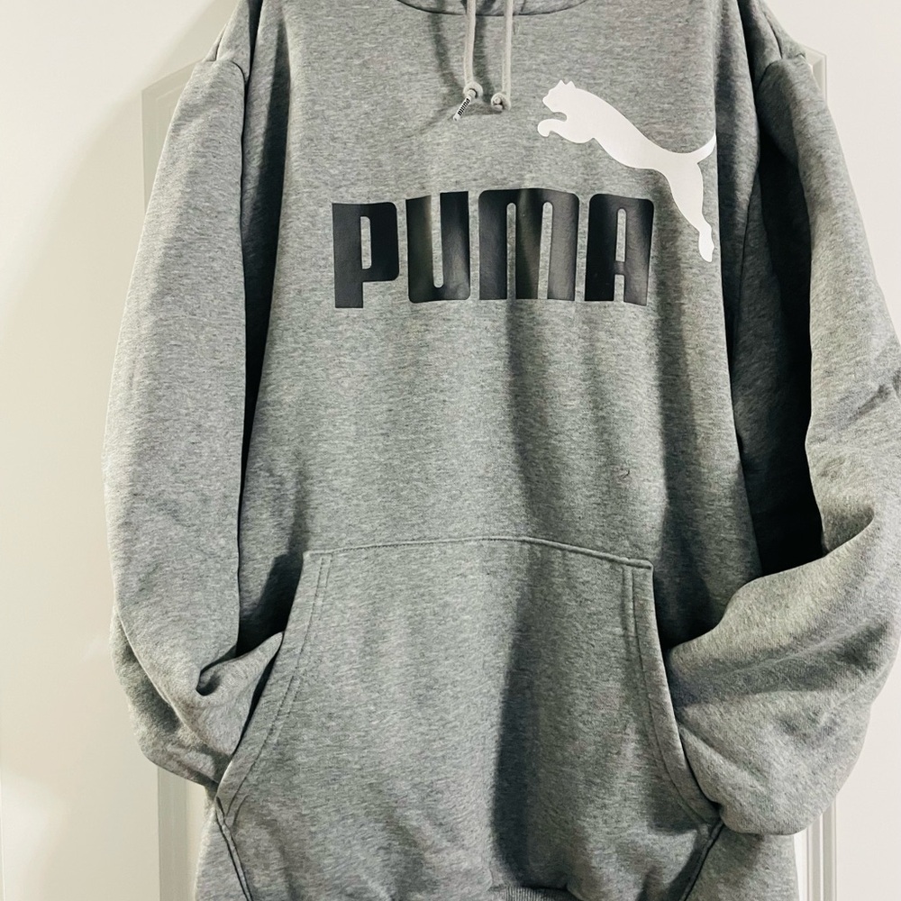 PUMA Men's Gray Hoodie                size XXL